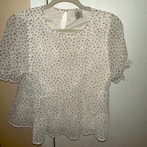 Paper Crane Floral top, White Base, Blue and Green Flowers. Size: S